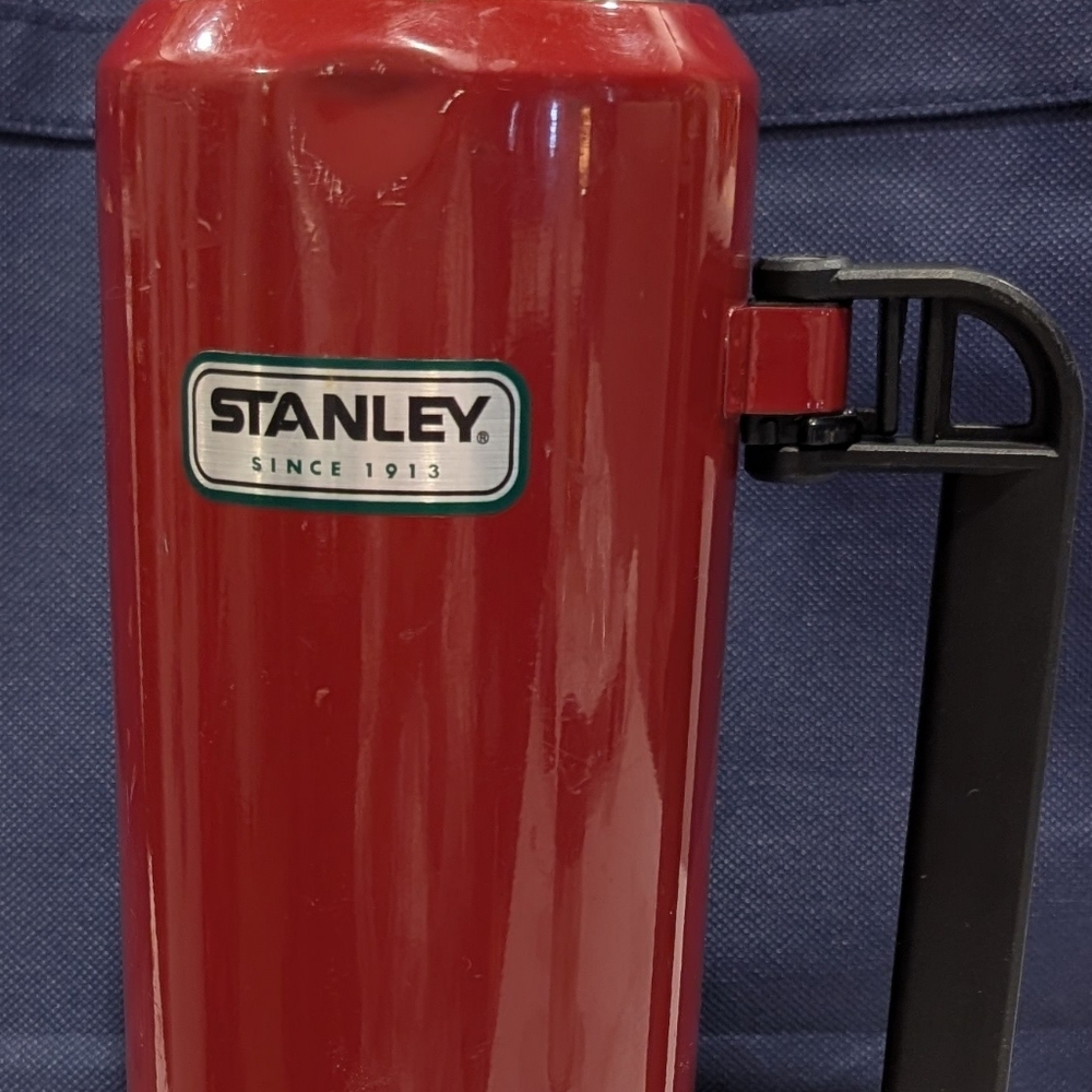 Stanley Classic Vacuum Bottle 1.1 Qt Red Insulated Cup Outdoor
